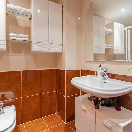 Zona Centro Con Garaje Y Piscina 4 Personas Appartement *