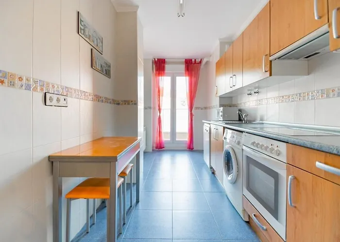 Zona Centro Con Garaje Y Piscina 4 Personas Castro Urdiales