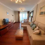 Zona Centro Con Garaje Y Piscina 4 Personas Apartment *